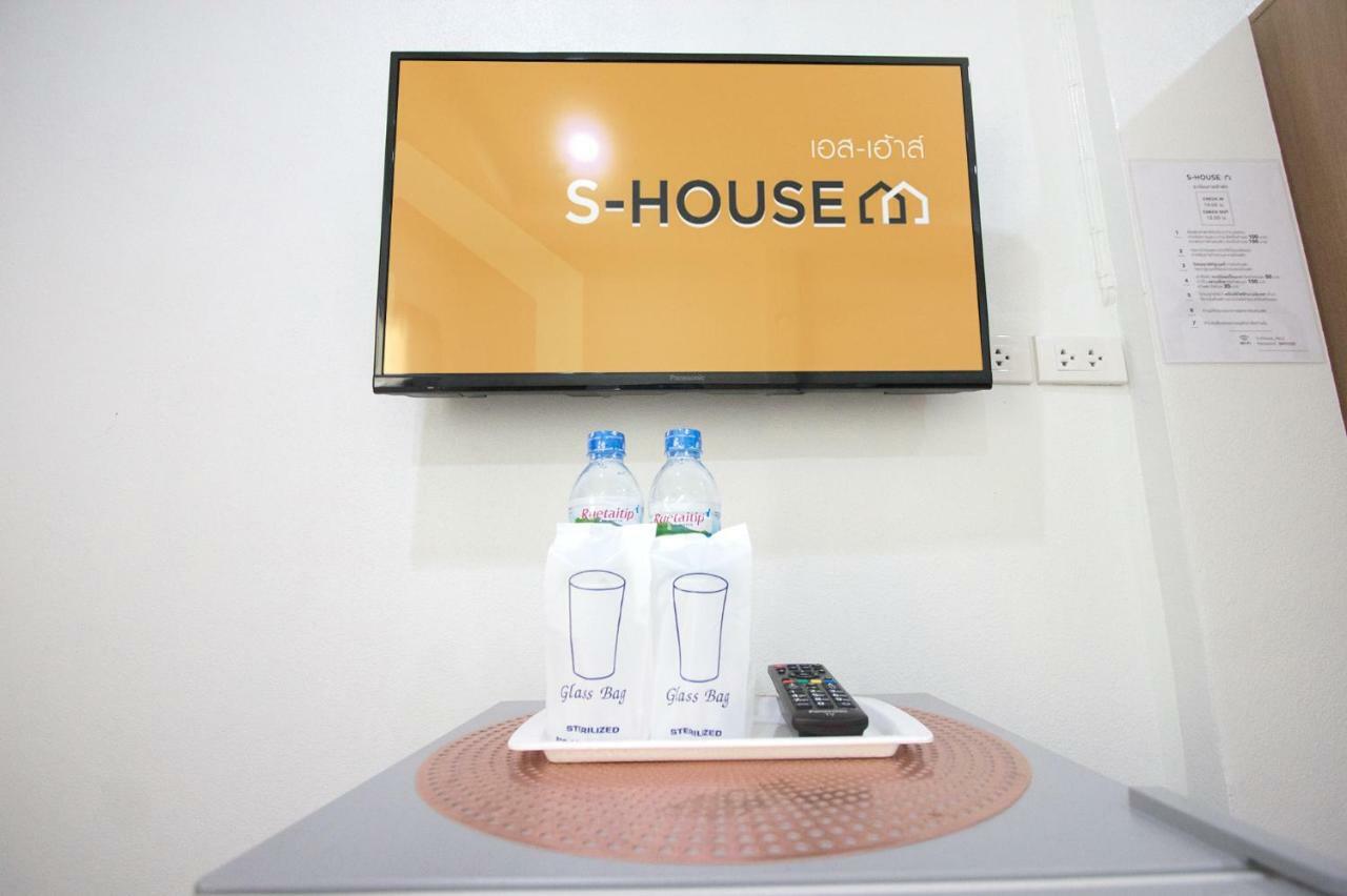 S-House Hotel Surin Exterior photo